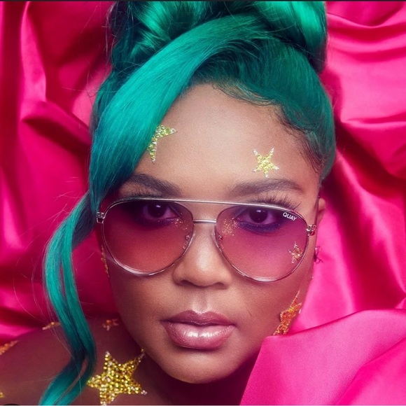 QUAY X LIZZO STARRY EYED SUNGLASSES GOLD FRAME & PINK LENSES 💕LIMITED EDITION! - Picture 7 of 8